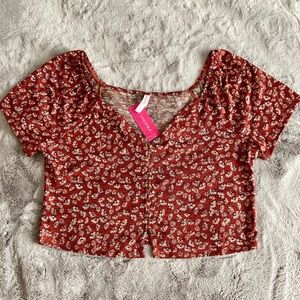 Xhiliration Women’s Large Floral Button Down Crop Top